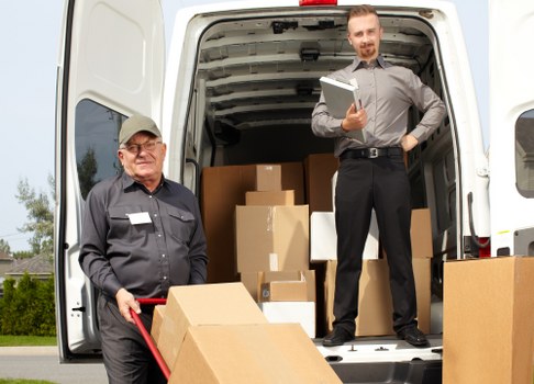 Removal van service for Wimbledon homes and flats