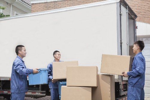 Man and van removal vehicle ready for a local move in Wimbledon