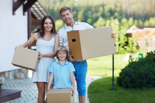 Preparation and packing support for a local removal job