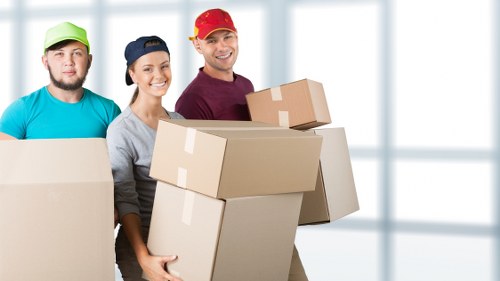 Household moving support for a Wimbledon property